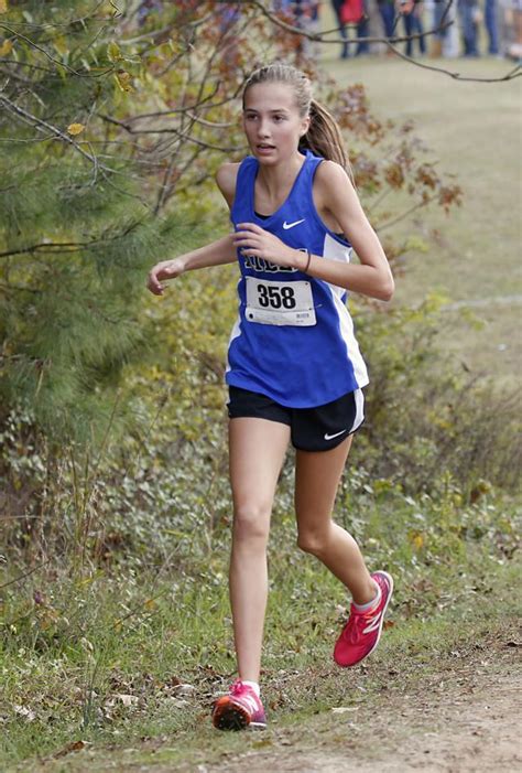 Previewing The 2018 High School Girls Cross Country Season 804