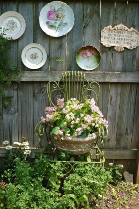 32 Charming Vintage Garden Decor Ideas You Can Diy Gorgeous Ideas