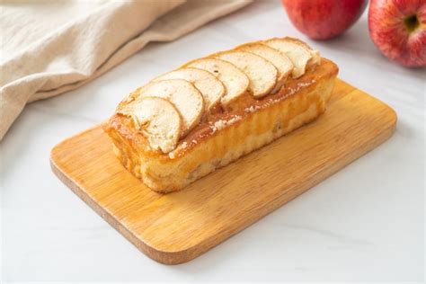 Premium Photo Apple Loaf Crumbled Cake On Wood Board