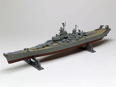 Revell Monogram USS Missouri Battleship Plastic Model Military Ship Kit Scale