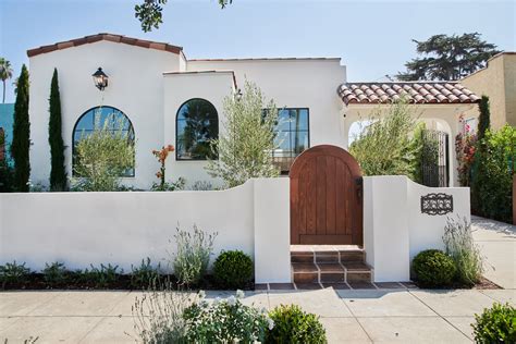 This Spanish Bungalow Renovation Was Inspired By A Designers