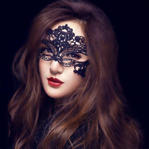 Masquerade Ball Fashion Sexy Lace Eye Mask Venetian Catwoman Halloween