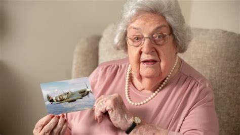 “spitfire Women” Eleanor Wadsworth The Last Female Wwii Pilot Dies Aged 103