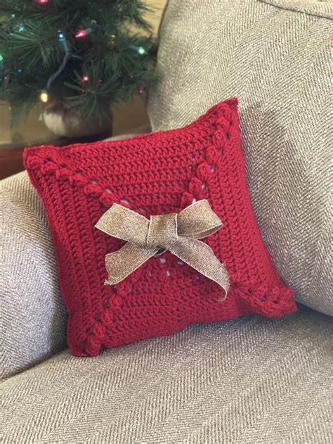 Crochet Christmas Pillow Pattern Tis The Season Crochet Christmas