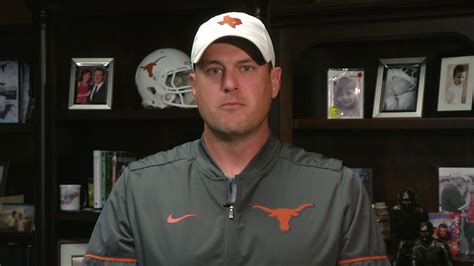 Coach Tom Herman Pays Tribute To Coach Broyles Youtube