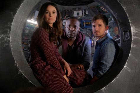 Timeless Nbc Releases Photos Of Miracle Of Christmas Series Finale