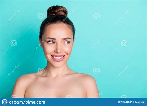 Photo Of Young Happy Dreamy Smiling Woman Wear No Clothes Look