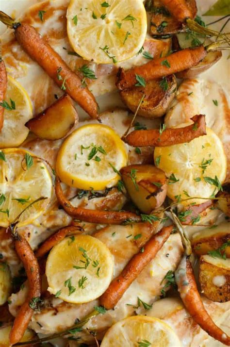 We like it with a fresh green salad. Skillet Lemon Chicken Recipe - Reluctant Entertainer