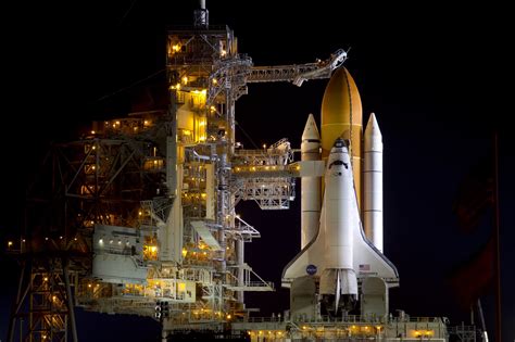 Space Shuttle Discovery On Launch Pad Smithsonian Institution