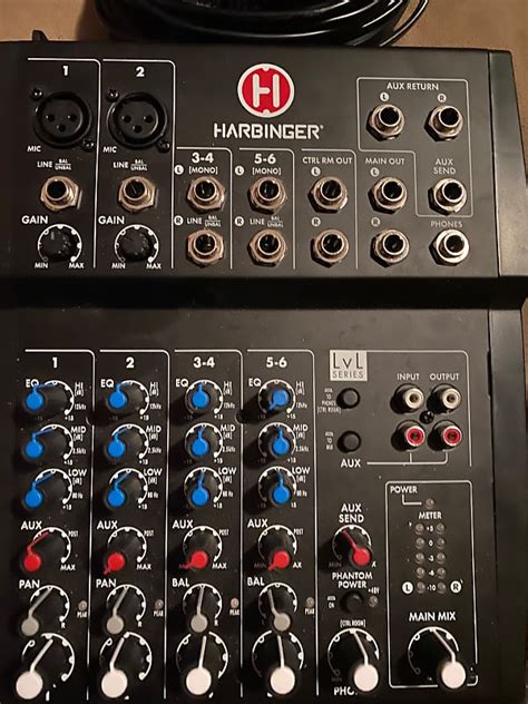 Harbinger L802 8 Channel Mixer Reverb