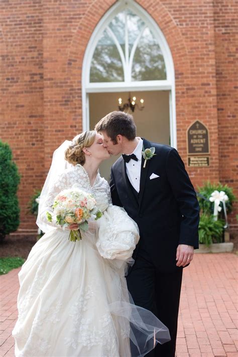 Sending your wedding into the ether does take a little bit of planning, and thankfully most couples already have some great options available to them. Madison Georgia Wedding from Simple Color Photography + No Regrets Events | Madison georgia ...