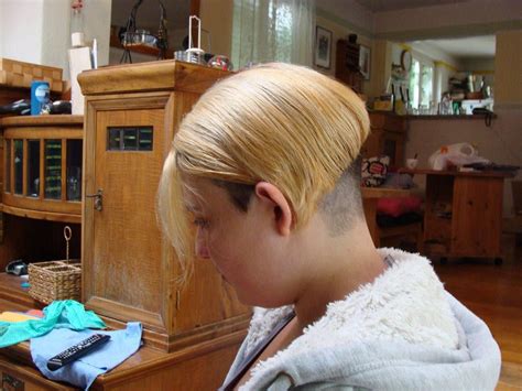 I love adding layers in the back to bobs, so they fall. All sizes | lt161017901856 | Flickr - Photo Sharing ...