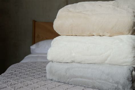 Throws And Blankets Wool Or Faux Fur Natural Bed Company
