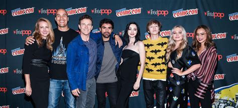 Special Look Cast Members From The Ted Attend Ny Comic Con Panel