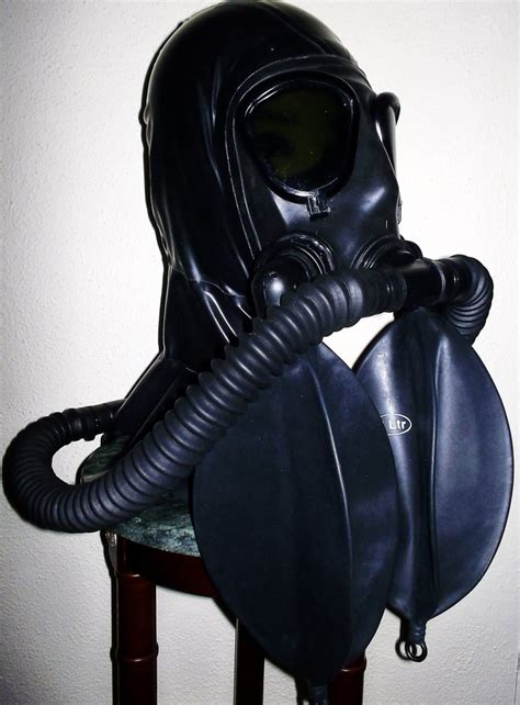 Fetish Heavy Rubber Latex Gas Mask Hood With Dark Tinted Lenses Double Hoses And Two Detachable