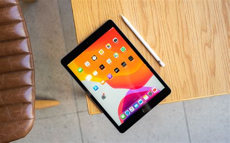 Apple Ipad 7 Review How Good Is This 102 Inch Tablet In 2020
