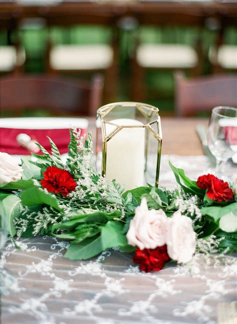 23 Ways To Arrange Red Wedding Centerpieces Martha Stewart Weddings