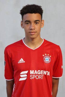 Fifa 21 growth test with jamal musiala! Mais d'où sort ce petit Jamal Musiala ? / C1 / Gr. A ...