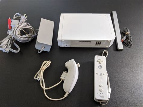 Nintendo Wii White Backwards Compatible Rvl 001 Console System G Cond