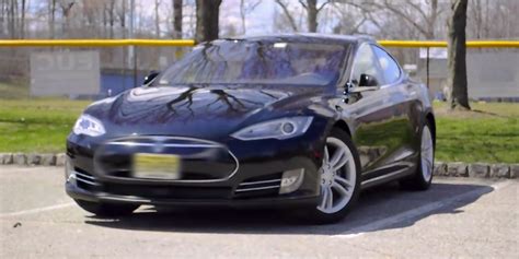 Regular Cars Drives The Tesla Model S P85 Motrolix