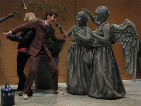 Weeping Angels Vs The Doctor By Penguinluv4ever On Deviantart