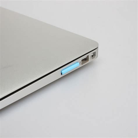 Macbook pro guide comes in. White Micro SD TF to MiniDrive SD Card Reader Adapter For MacBook Air Pro | Alexnld.com