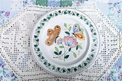 Plates Set Of Four Hand Painted Italian Pottery Dinner Plates