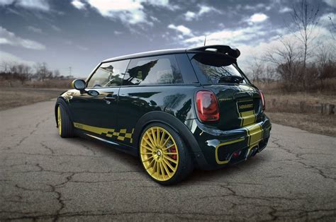 Mini Cooper Jcw With 300 Hp By Manhart Mini Coopers Autos En