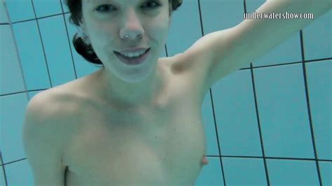 Gazel Podvodkova Underwater Naked Beauty Vid Os Porno Tube