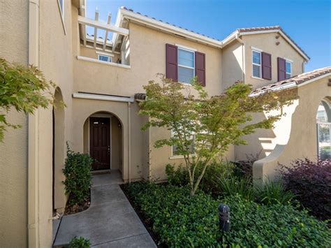 Photo of 8426 Crystal Walk Cir in Elk Grove, CA