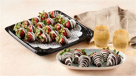 Chocolate Dipped Strawberries Party Platters In Store Pickup The