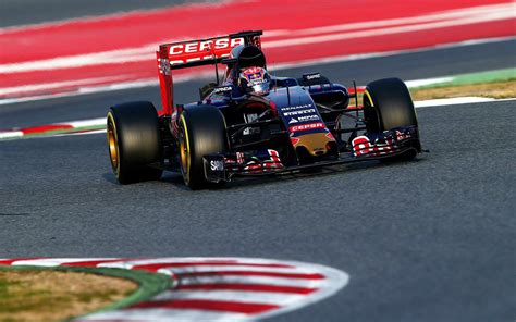 Unsplash has the perfect desktop wallpaper for you. Max Verstappen Wallpapers - Top Free Max Verstappen ...