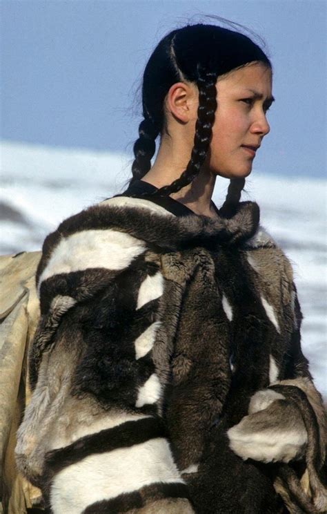 A Beautiful Woman With Clothes Caribou Skin Inuit Tribe Alaska Native Beautiful Humans