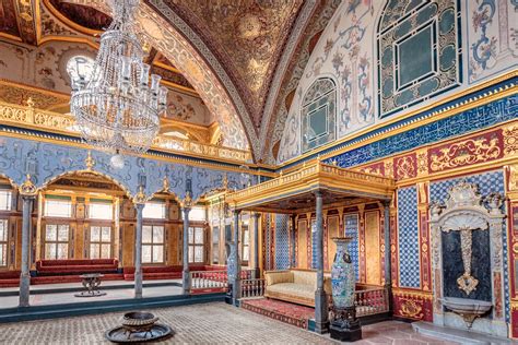 Inside Palaces Of The World