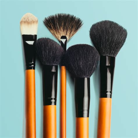 May no part of your makeup ever go unblended again. 10 Best Makeup Brushes for Flawless Application - Best ...