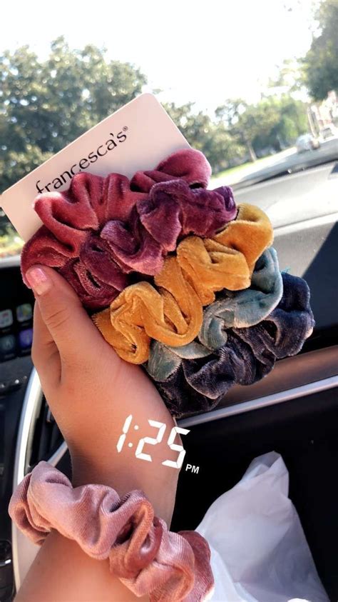 23 Aesthetic Scrunchie Hairstyles Hairstyle Catalog