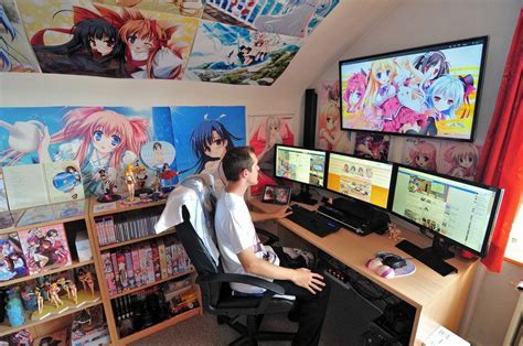 14 Anime Rooms That Just Might Be Heaven Otaku Room Kawaii Room Otaku