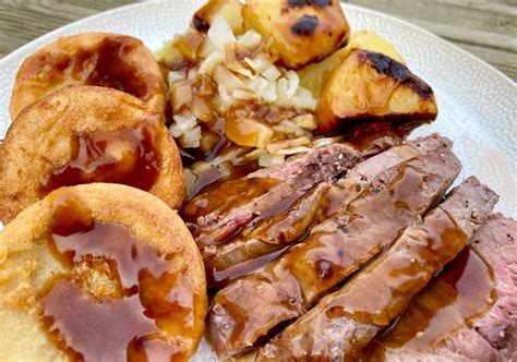 The English Roast Beef And Yorkshire Pudding Recipe The Queen Enjoyed At Buckingham Palace