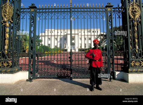 Elk149 1052 Senegal Dakar Presidential Palace With Guard Stock Photo