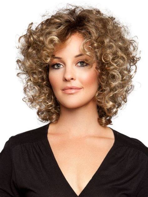 8 Matchless Short Hairstyles For Thin Curly Frizzy Hair