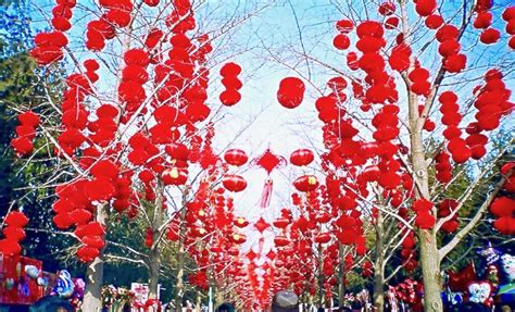 Wie wird das chinesische neujahr 2020 gefeiert und welche traditionen gehören zum frühlingsfest in china? Chinesisches Neujahr 2019 - Neujahrsfest China - 2020 ...