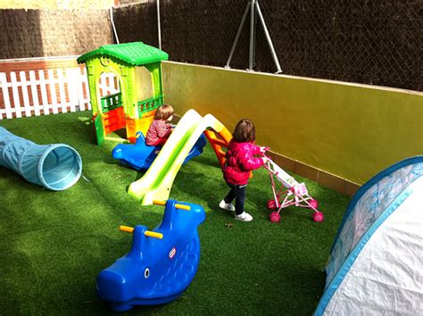 Pinta tu patio para jugar. Kinder en Sant Cugat del Vallès