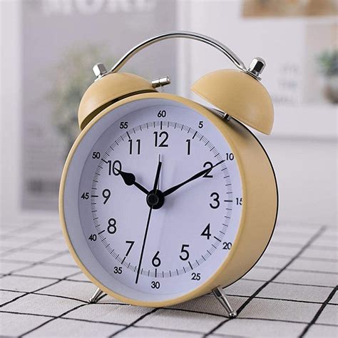 Xiuoamy Reloj De Alarma Con Doble Campana Reloj De Alarma Clásico Con Doble Campana Con Luz