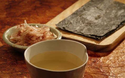 Recipe Bonito Flakes And Konbu Seaweed Dashi La Times Cooking
