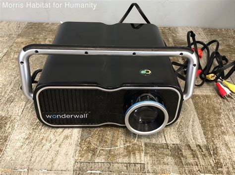 Screen Discovery Expedition Wonderwall Entertainment Projector In