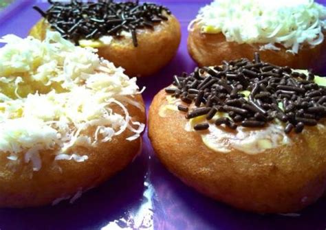 Donat cemilan yang banyak orang menyukainya. Resep Kue Donat Terbaru dengan Aneka Rasa dan Bentuk ...