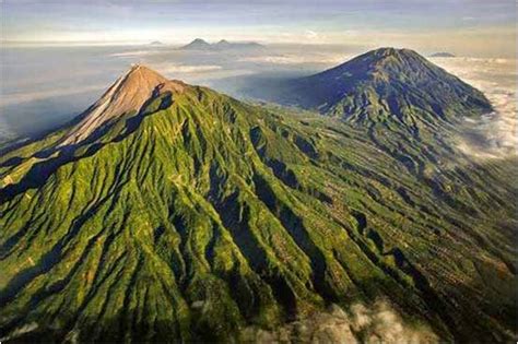 Gunung Merapi Merbabu Homecare24