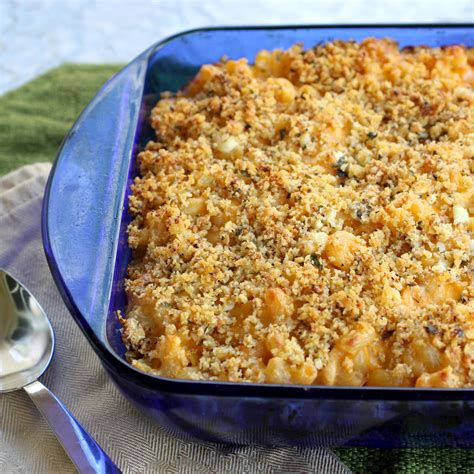 Meat With Macaroni And Cheese Crispy Chicken With Macaroni And Cheese