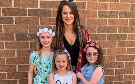 Leah Messer Shamed For Daughters Cheerleading Uniform