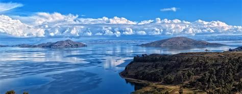 El Lago Titicaca El Lago Que Se Eleva Por Encima De Las Nubes